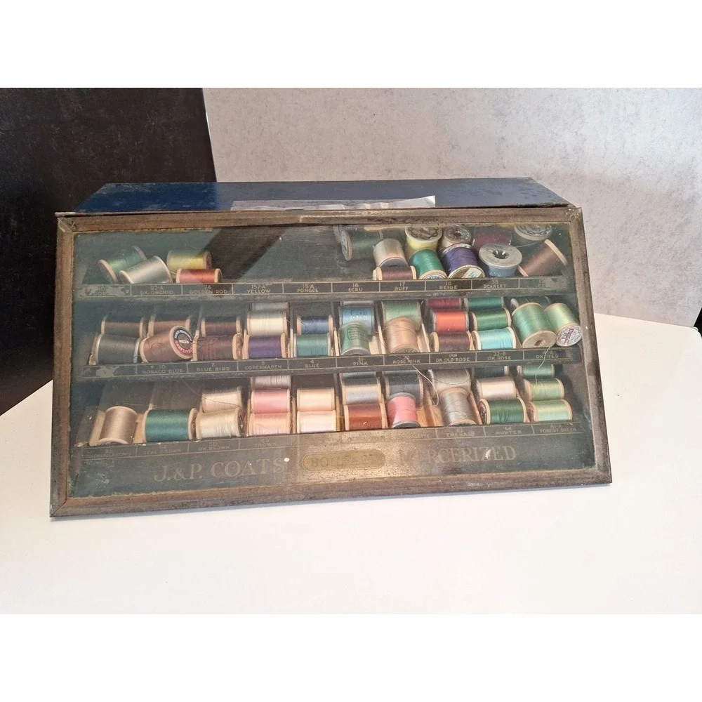 J & P COATS THREAD SPOOL COUNTERTOP CABINET ORIG LIFTING GLASS +ACCESSORIE